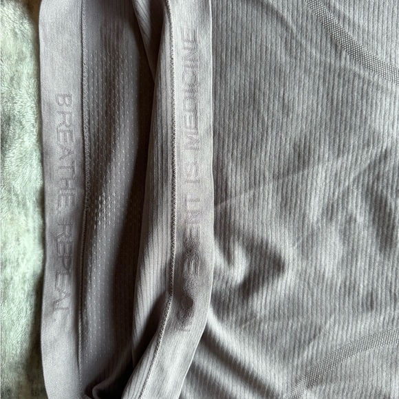 Swiftly Tech Short Sleeve
Shirt 2.0 Violet Verbena/Violet Verbena
Size 6 - Picture 4 of 4